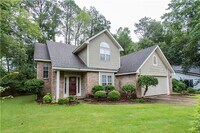 Building Photo - Large 3 bed, 2 bath home in Auburn