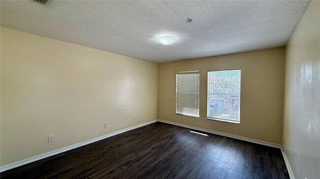 Building Photo - 2079 Cypress Bay Blvd