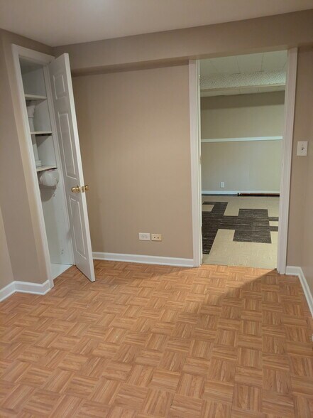 Building Photo - 5832 Reba St