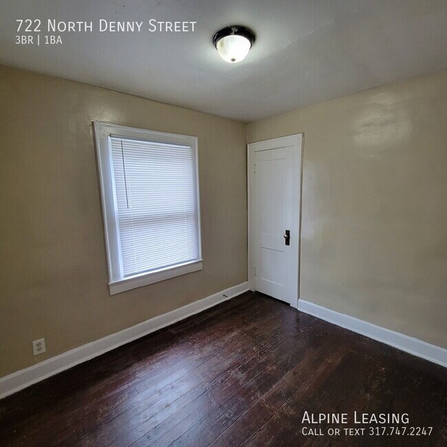 Building Photo - 722 N Denny St