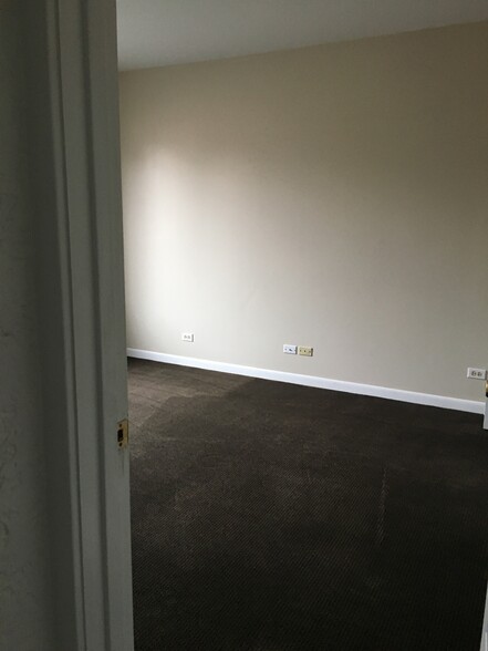 Two bedroom - 4606 Old Grand Ave