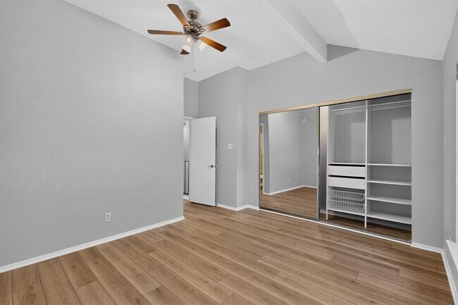 Building Photo - 3801 Menchaca Rd