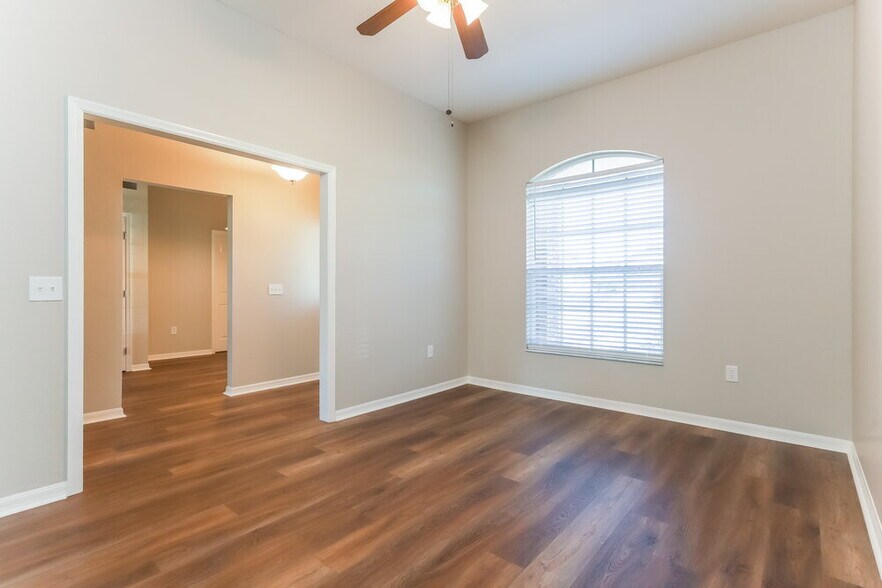 Building Photo - 7607 Canterbury Cir