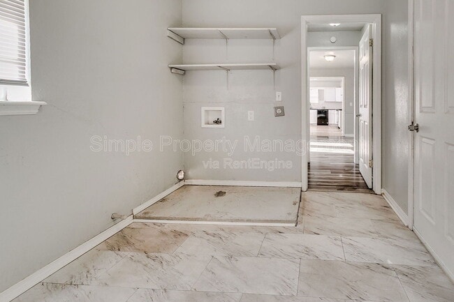 Building Photo - 820 NE 81st St