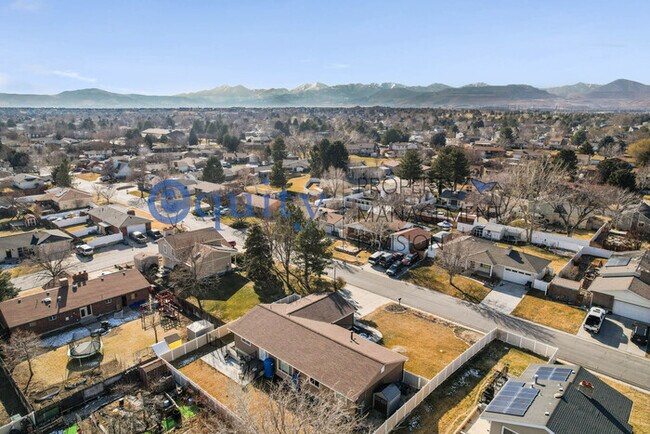 Building Photo - Large basement apartment in South Jordan