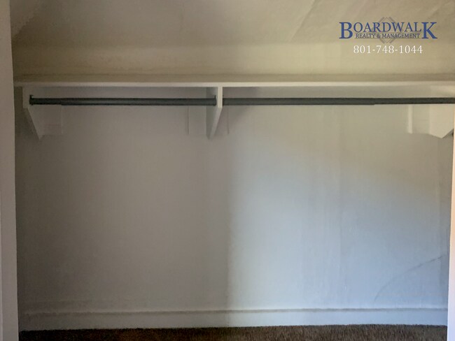 Building Photo - Cozy Private Bedroom in House Share