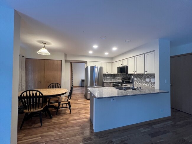 Building Photo - 11800 Niagra Ln