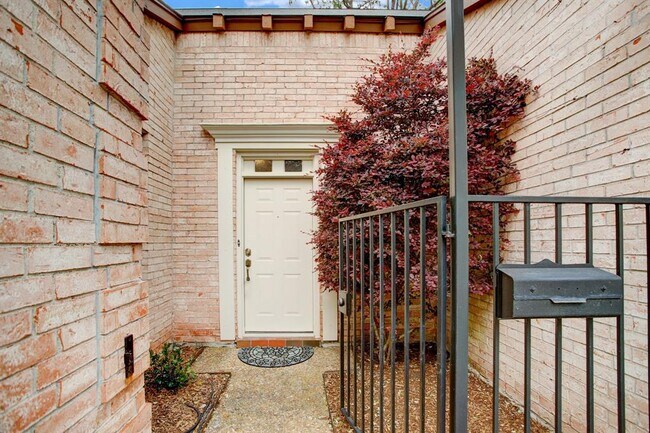 Building Photo - 1108 Nantucket Dr
