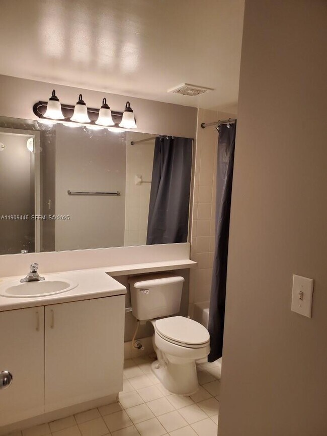 Building Photo - 7872 Sonoma Springs Cir