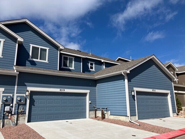 Building Photo - 8719 Shady Ridge Grv