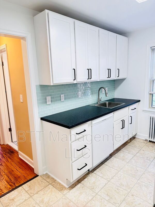 Building Photo - 8310 Garland Ave