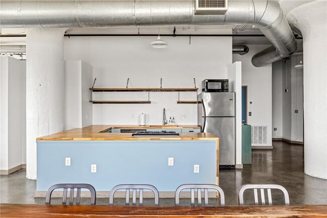 Building Photo - 426 Marietta St NW