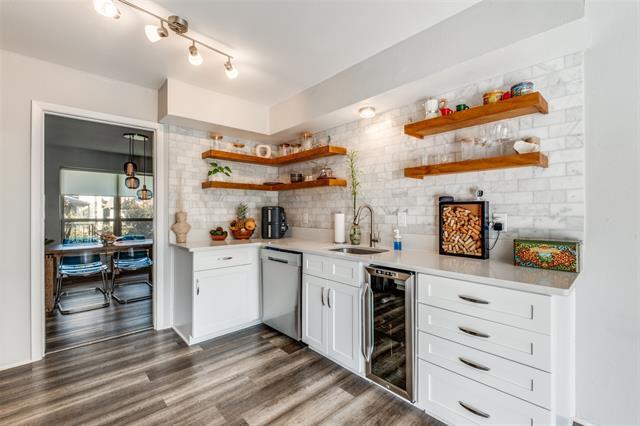 Building Photo - 10650 Steppington Dr