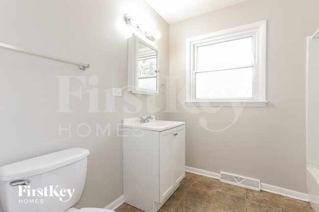 Building Photo - 23 Peyton Dr