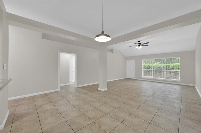 Building Photo - 22727 Bridgewater Dr