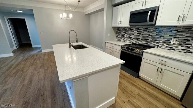 Building Photo - 11530 Villa Grand