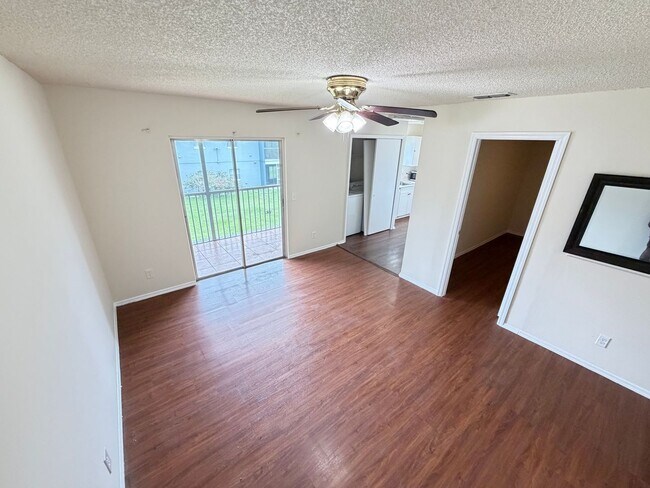 Building Photo - PRICE DROP! Orlando: 2BD/ 2BA - A Bright, Comfortable Home Designed for Everyday Living! WASHER &...