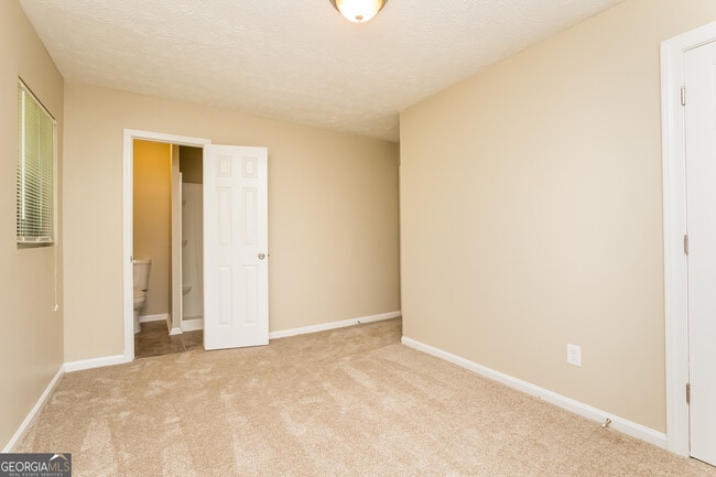 Building Photo - 8191 Dunellen Ln