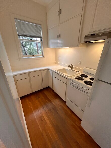 Building Photo - 55 Marine Dr