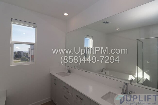 Building Photo - 1952 Infinity Ln