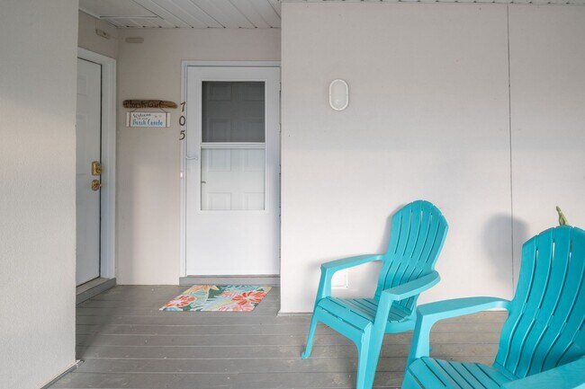 Building Photo - FURNISHED MARSH GIRL APARTMENT @ ST. JAMES PLANTATION