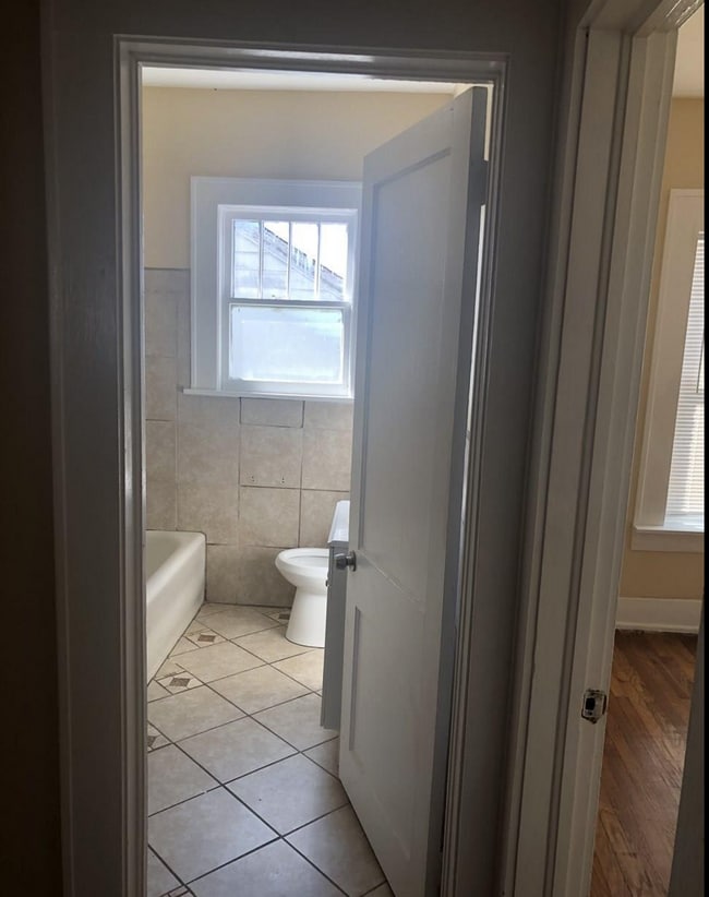 Building Photo - 854 5th St W