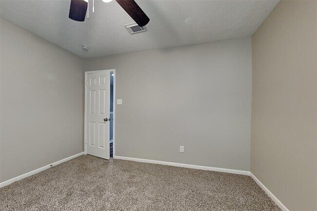 Building Photo - 10623 Mist Ln