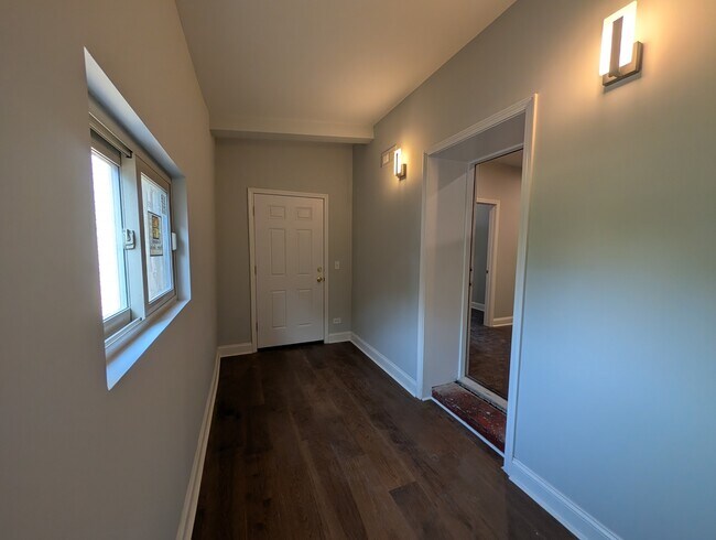 Building Photo - 148 W 117th St