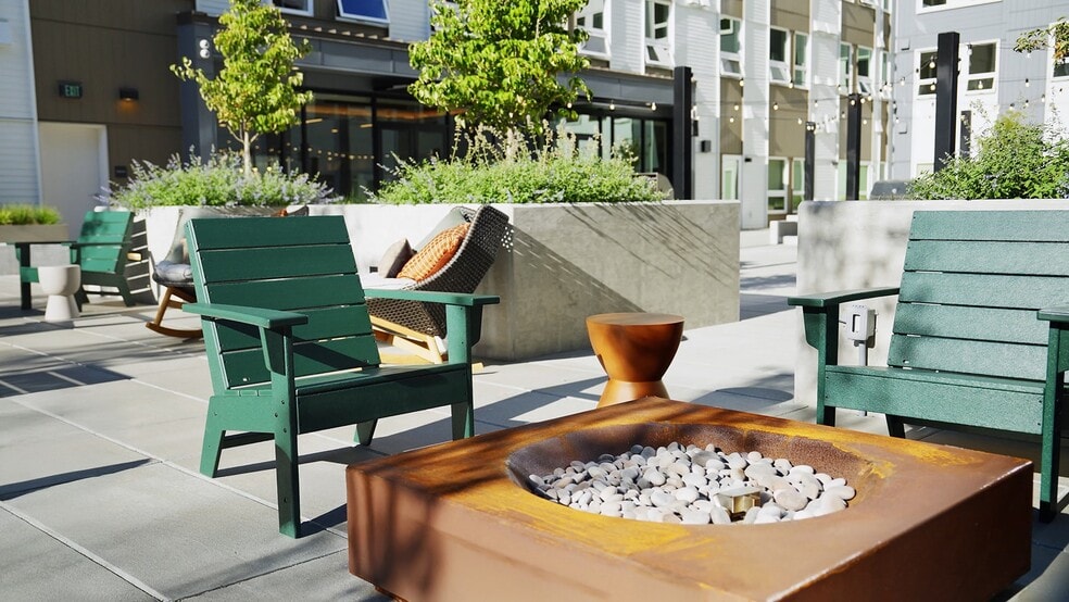 Building Photo - Verdant