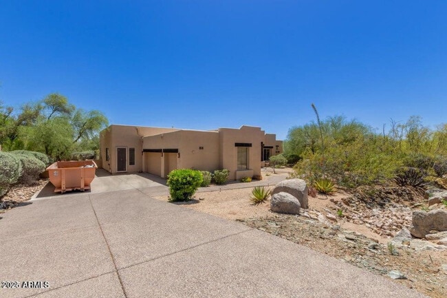 Building Photo - 8115 E Sand Flower Dr