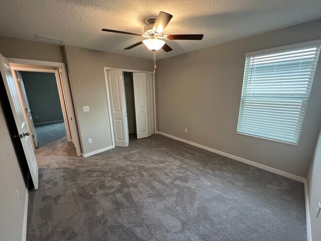 Building Photo - 352 Argyll Dr