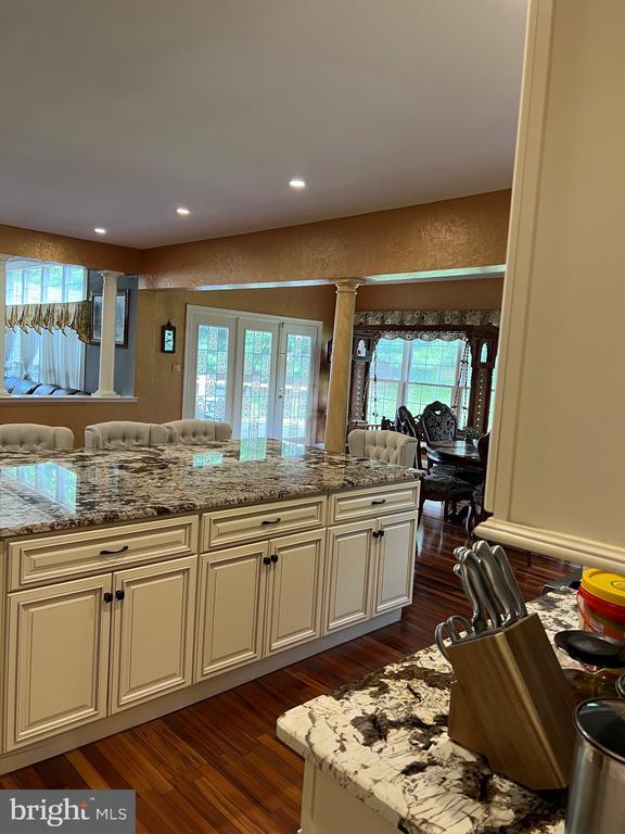 Building Photo - 3911 Arbor Crest Way