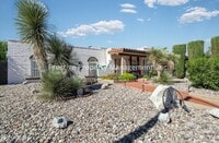 Building Photo - This 3/2 East Side Home Has It All AND more!