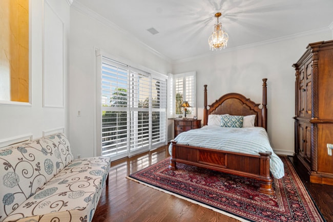 Building Photo - 450 Surfside Ln