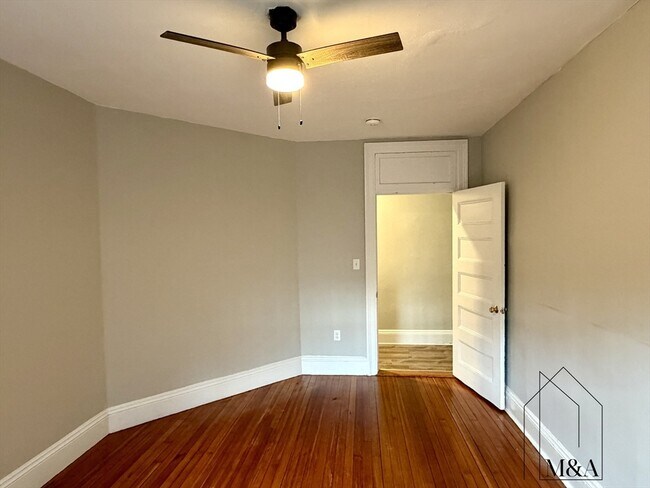 Building Photo - 116 Winthrop Rd