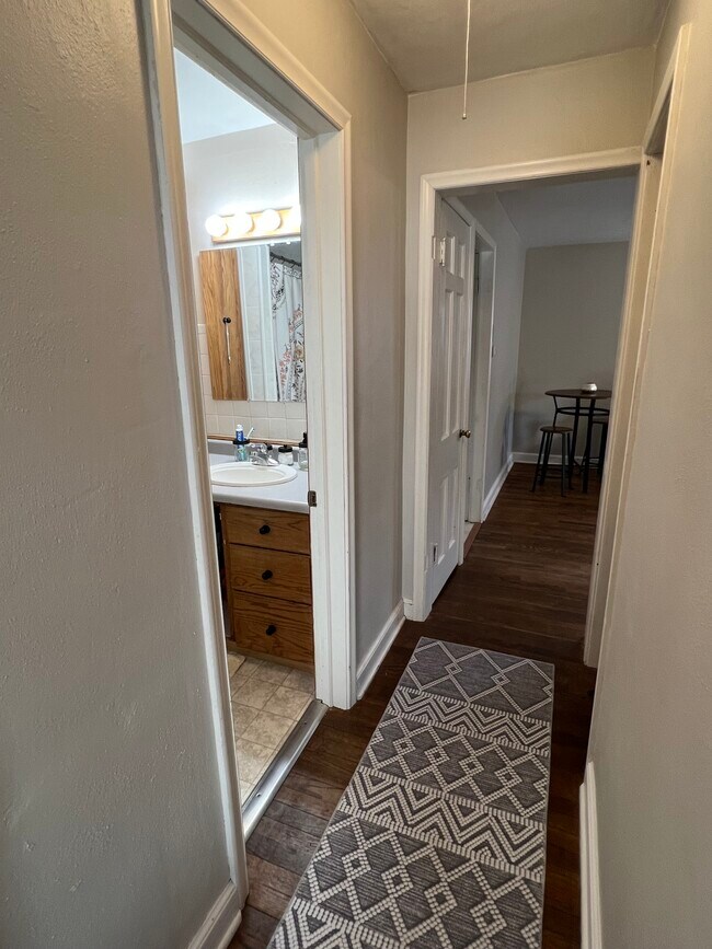 hallway - 1314 Lincoln Way