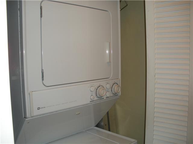 Building Photo - 6317 Bay Club Dr
