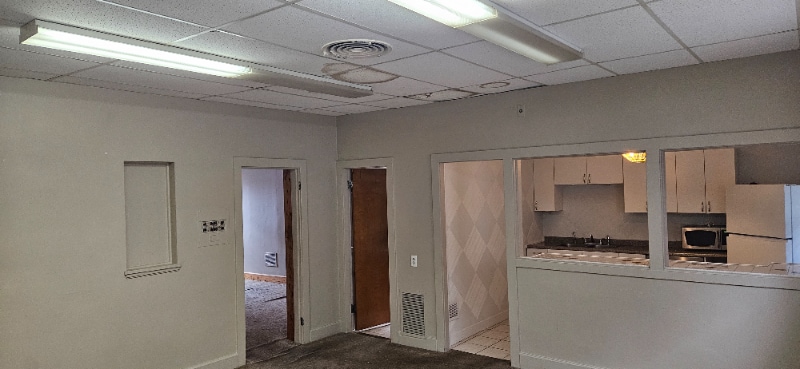 Building Photo - 64 Kenyon St