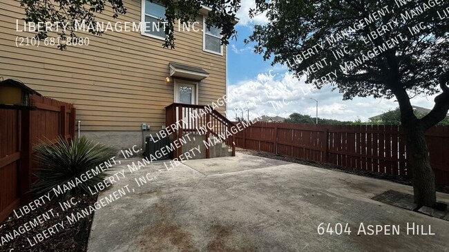 Building Photo - 6404 Aspen Hill