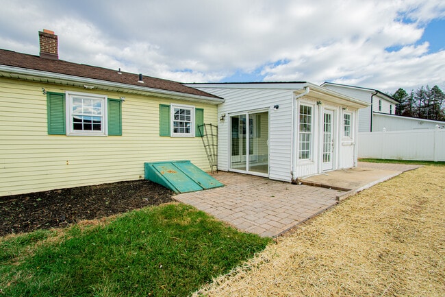 Building Photo - 3520 Tower Dr