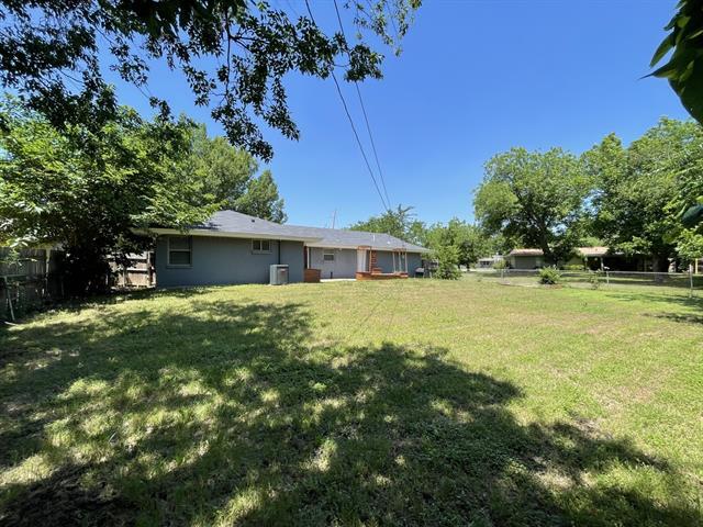 Building Photo - 4828 Grove St