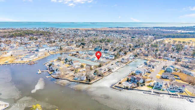 Building Photo - 804 Harbor Rd