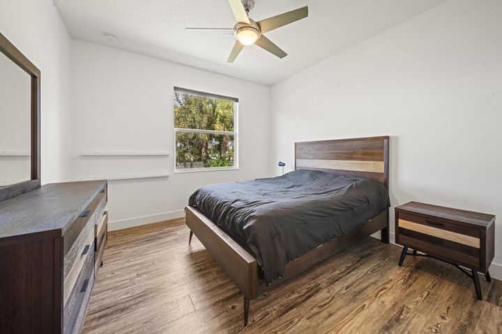 Building Photo - 9841 Salty Bay Dr