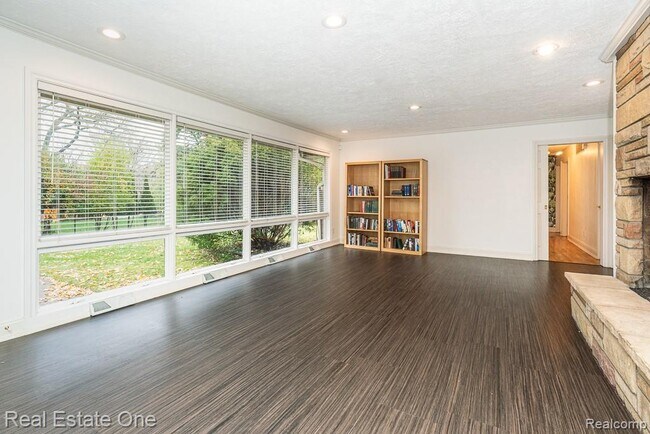 Building Photo - 509 Walbridge Dr