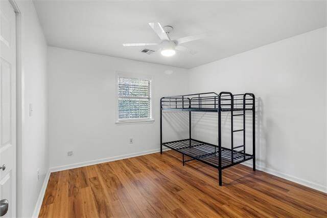 Building Photo - 810 Armand St