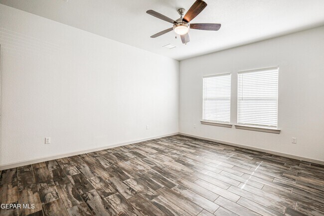 Building Photo - 6557 Toivoa Pl