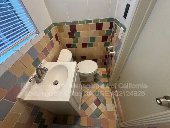 Building Photo - 2219 CA-1