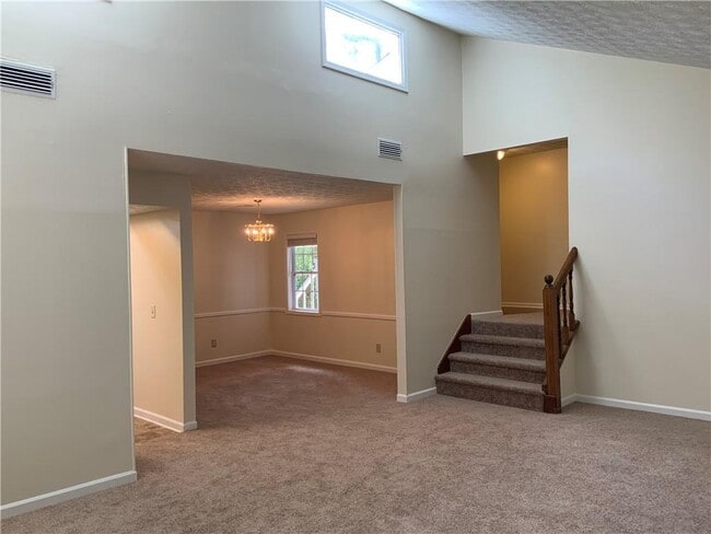 Building Photo - 4167 Oak Ferry Dr NE