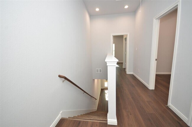 Building Photo - 18825 Luminescent Ln