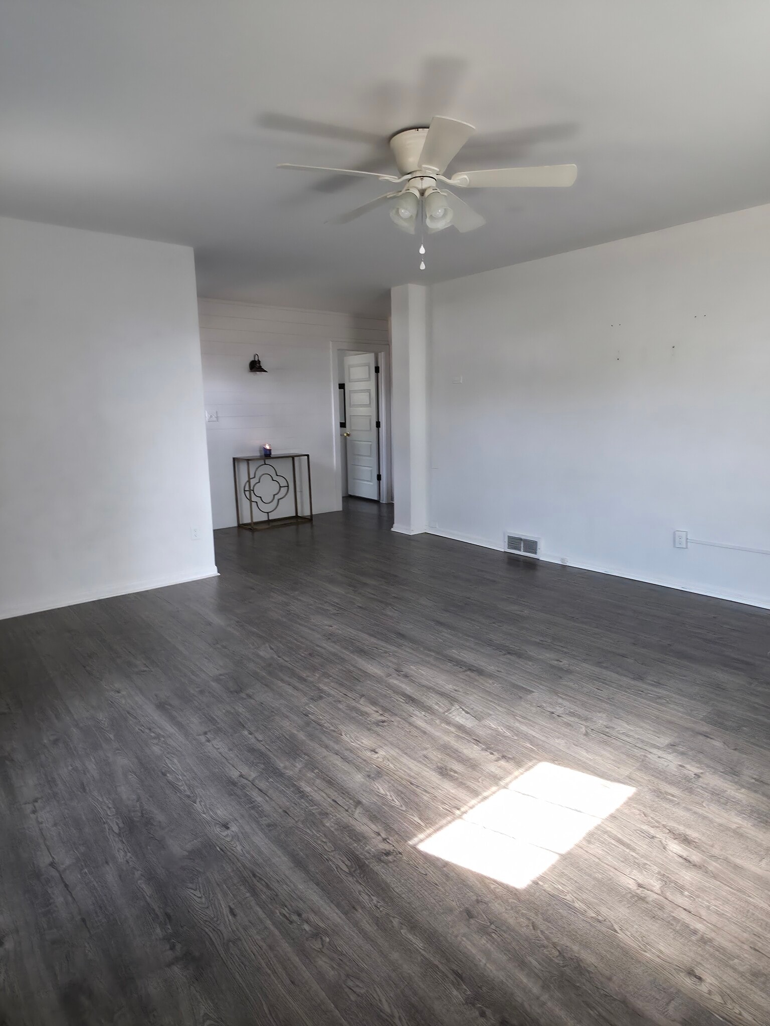Building Photo - 163 W 400 S
